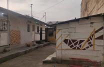 Mise en vente d'une parcelle de 13m sur 25m + un bâtiment type locatif avec un revenu locatif mensuel de 465$. Située à Bandalungwa/Sikin, près de la route principale mediacongo