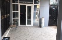 Mise en location d'un bel appartement des 2 Chambres autonomes, au rez-de-chaussée d'un immeuble neuf avec 3 occupants. Située à Limeté industriel, près du petit boulevard mediacongo