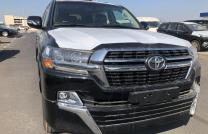Mise en vente d'une Jeep Toyota Land cruiser GXR V8 2021 full options avec toit panoramique + réfrigérateur inclus  mediacongo