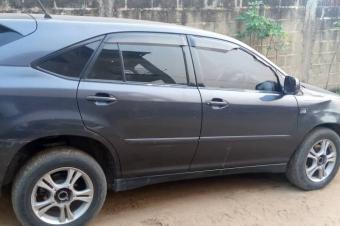 TOYOTA HARRIER  AO81