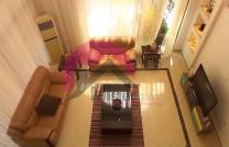 Somptueuse villa, dotée d'une belle maison de R+1 avec 3ch, bureau, piscine, jardin, dans une concession moderne avec diverses prestations. Située à Ngaliema, Binza-Pigeon mediacongo