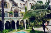 3000 mètre carré en vente à Gombe avec un immeuble de 13 appartements plus piscine (rapporte 30000 dollars le mois) 4.500.000 dollars mediacongo