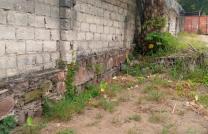 Terrain de 24msur28 à vendre à Mac campagne 300000 dollars à discuter légèrement mediacongo