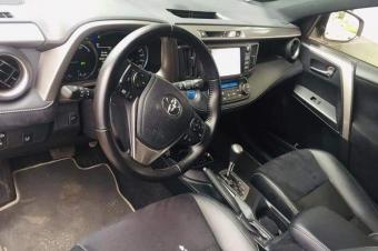 TOYOTA RAV4 2018