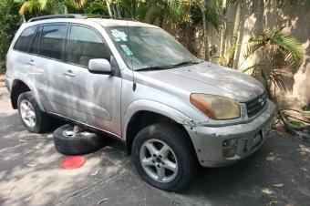 TOYOTA RAV4 INTERMEDIAIRE 3500