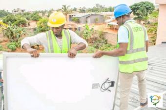 Installation de panneaux solaires