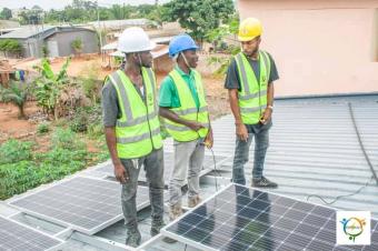 Installation de panneaux solaires