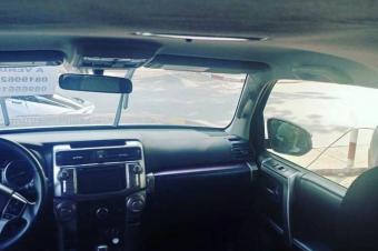Urgence urgence  Mise en vente dune Jeep Toyota 4Runner 2016 sans plaque automatique volant gauche Essence.  un prix hors concurrence 26.000