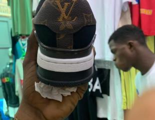 Basket LOUIS VUITTON
