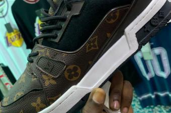 Basket LOUIS VUITTON 