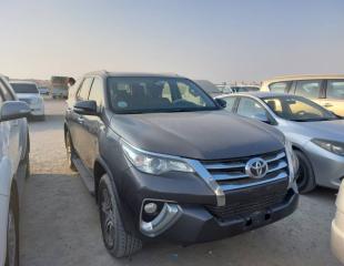 DES TOYOTA FORTUNER DISPONIBLE À KINSHASA