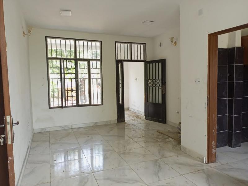  MISE EN LOCATION de 4 Nouveaux Appartements trs spacieux de 2 chambres salon cuisine salle de bain parking. A NGALIEMAMIMOSAS. Loyer mensuel 450 USD.