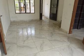  MISE EN LOCATION de 4 Nouveaux Appartements trs spacieux de 2 chambres salon cuisine salle de bain parking. A NGALIEMAMIMOSAS. Loyer mensuel 450 USD.