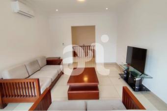 VENTE MAGNIFIQUE VILLA R1 DE 4 CHAMBRES SUR KINSHASANGALIEMA