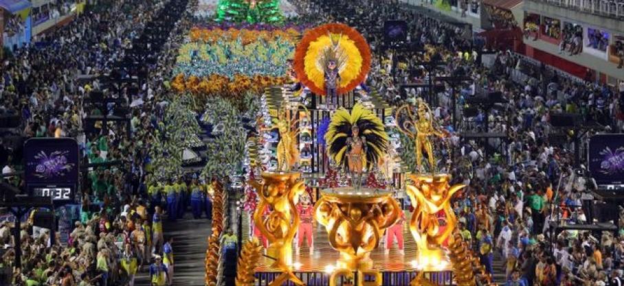 Après deux ans d'absence, le carnaval de Rio fait son grand retour