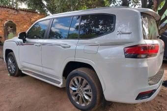 TOYOTA LAND CRUISER VXR LC300 