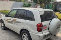 TOYOTA RAV4 PRIX : 5.500$ automobile_motos_velos_engins_et_pieces