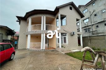 VENTE MAISON R1 FLAMBANT NEUVE DE 4 CHAMBRES SUR KINSHASANGALIEMA 