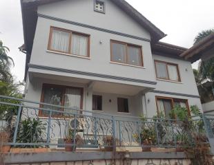 Villa à louer dans le quartier Mont Fleury