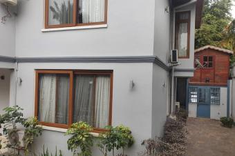 Villa  louer dans le quartier Mont Fleury 