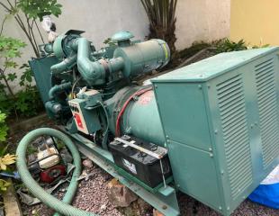 À vendre groupe électrogène tout neuf. Marque allemande Doorman 160 kva industriel. Prix : 20000usd.