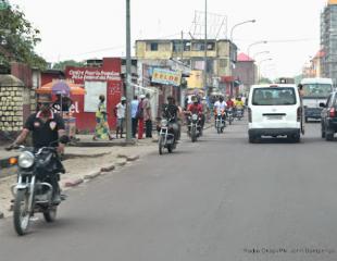 Parcelle sur Av. Kasavubu C/Kinshasa, 20 sur 30m 300.000$
