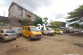 VENTE PROPRIT DE  1955 m SITUE  CHEVAL SUR DEUX AVENUES  By PASS  SUR KINSHASAMONT NGAFULA