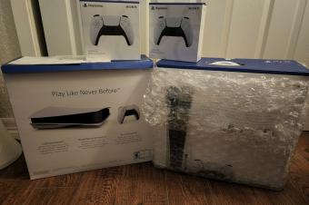 Sony PlayStation 5 825GB  200 Whatsapp 243977671449