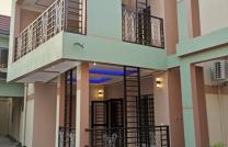 TOUTE LA PARCELLE EN LOCATION  Magnifique villa à GB composée de 4 chambres, double salon, cuisine équipée, 3 salles de bain, toilette visiteur, garage, parking    garantie 3500$ g mediacongo