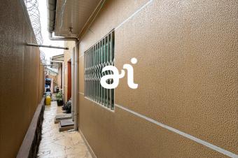 VENTE PARCELLE DE 300m AVEC BTISSE R1 DE 3 CHAMBRES ET BUREAU SUR KINSHASA CITE MAMAN MOBUTU