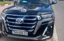 TOYOTA GXR V6 2021 A VENDRE Voiture non retouchée Kilométrage 70.000km Prix 46000$ à discuter l mediacongo