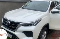 URGENT BESOIN D'ARGENT FORTUNER 2022 AVEC PLAQUE BN À 44.000$ mediacongo