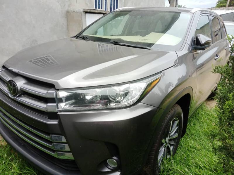 Toyota Highlander 2019