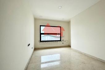 LOCATION DUN MAGNIFIQUE APPARTEMENT SPACIEUX ET LUMINEUX DE 350M AU CUR DU CENTRE VILLE SUR LE BOULEVARD DU 30 JUIN