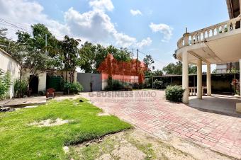 LOCATION DUNE SUBLIME VILLA DOTE DUNE MAISON DE R1 DPOQUE QUI DISTRIBUE 5 CHS 3 ANNEXES STUDIOS 2 TERRASSES JARDIN GURITE. SITUE  GOMBE