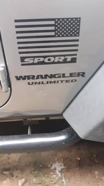 Jeep Wrangler Sport Unlimited 2016 toit ouvrant volant gauche avec boutons commandes essence automatique faible kilomtrage et sans plaque dimmatriculation  bas prix