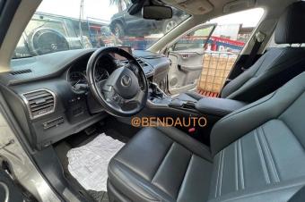 Belle Lexus NX300 2019 authentique avec plaque AK10 4 cylindres essence 15.000KM
