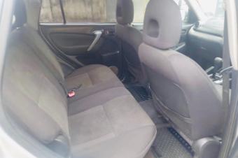 RAV4 intermdiaire 