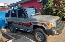 *TOYOTA LAND CRUISER 2016* Couleur d’origine Kilométrage faible Prix 30.000$ légèrement discutable mediacongo