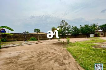 VENTE TERRAIN NU DE 800m CLTURE  80 SUR KINSHASA NGALIEMA binza ma campagne DANS UN BEL EMPLACEMENT TRS ACCESSIBLE.