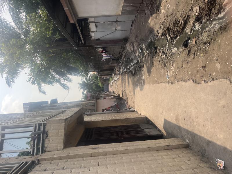 Urgent  urgent   Besoin dargent PARCELLE  VENDRE DANS LA COMMUNE DE LIMETE FUNA  Sur premire Limete FUNA sur lavenue lumande  Dimension 19m sur 17m La maison cont