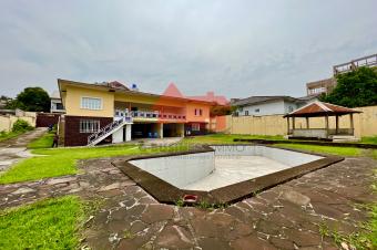VENTE DUNE GRANDE VILLA DPOQUE DE 1.925M 