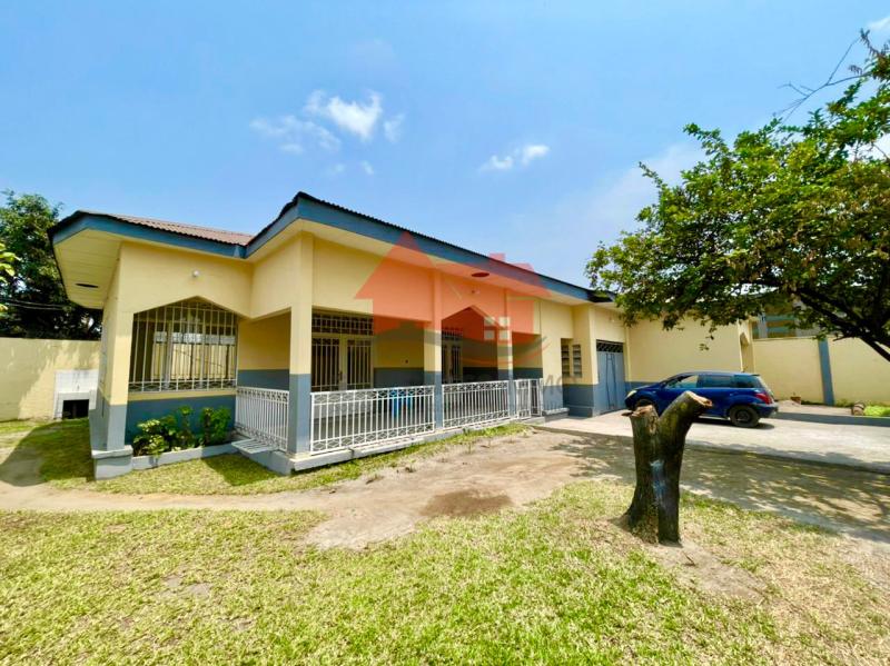 VENTE DUNE BELLE VILLA DE 711M 