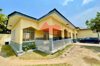 VENTE DUNE BELLE VILLA DE 711M 