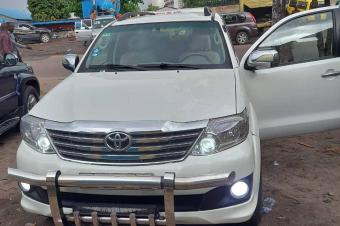 FORTUNER VOLANT NORMAL AUTOMATIQUE 