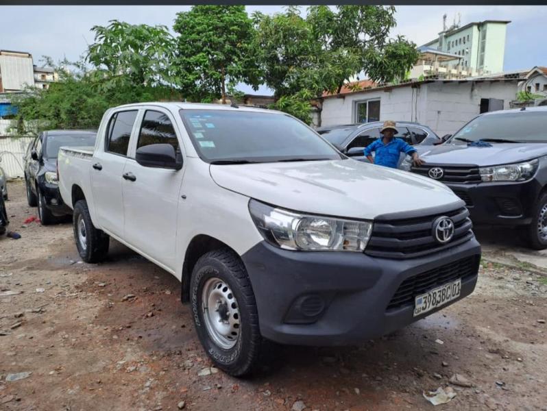 TOYOTA HILUX 2018