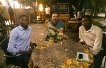 Vainqueur Adan reçu par le producteur belge Quenty a l'Institut français de Kinshasa mediacongo