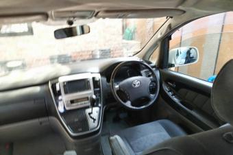 Toyota alphard 