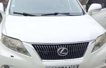 Urgence besoin d'argent  *Toyota Lexus 300*  *- Moteur Essence 6 cylindres *- Volant normal Full options  *- Climatisation impeccable *- nioson eza très bien  Propriétaire aza nde  mediacongo