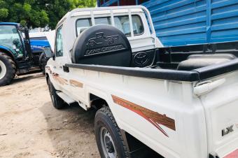 Pickup Land Cruiser 2023